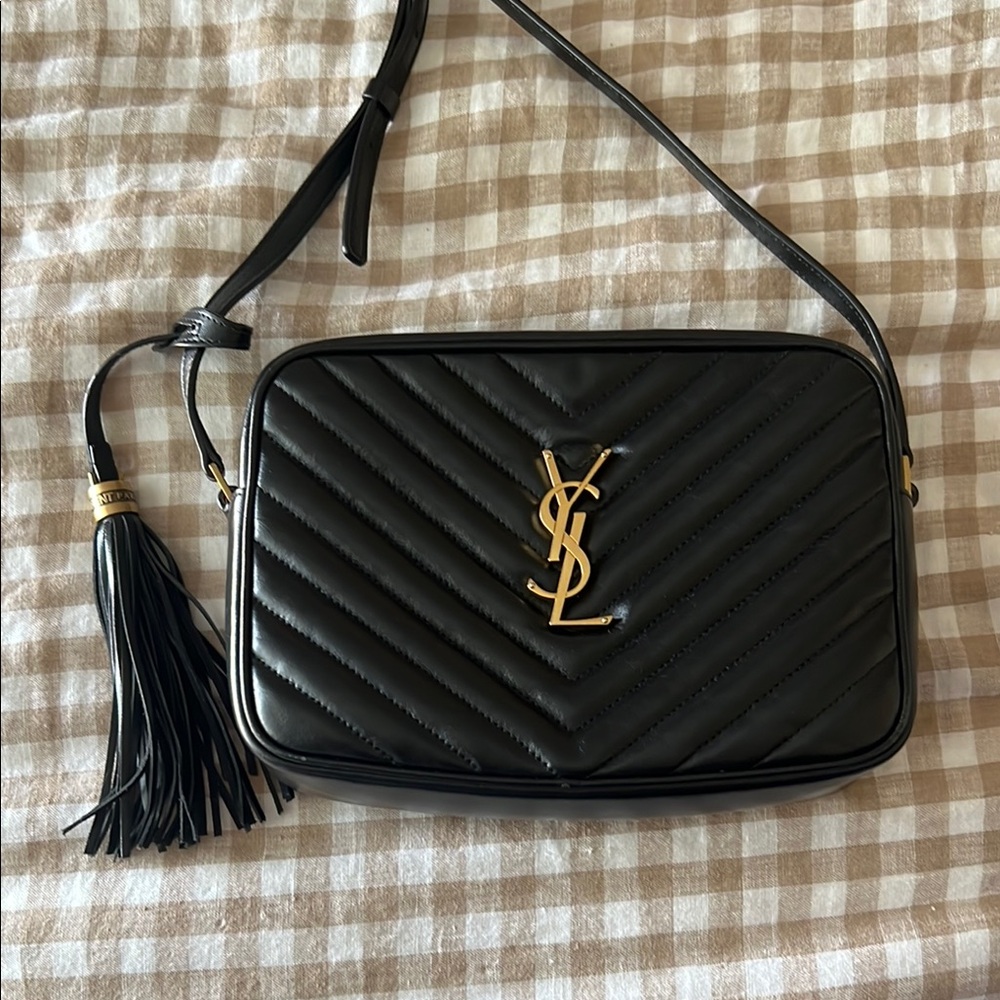 Yves Saint Laurent Black Quilted Lou camera Crossbody Bag